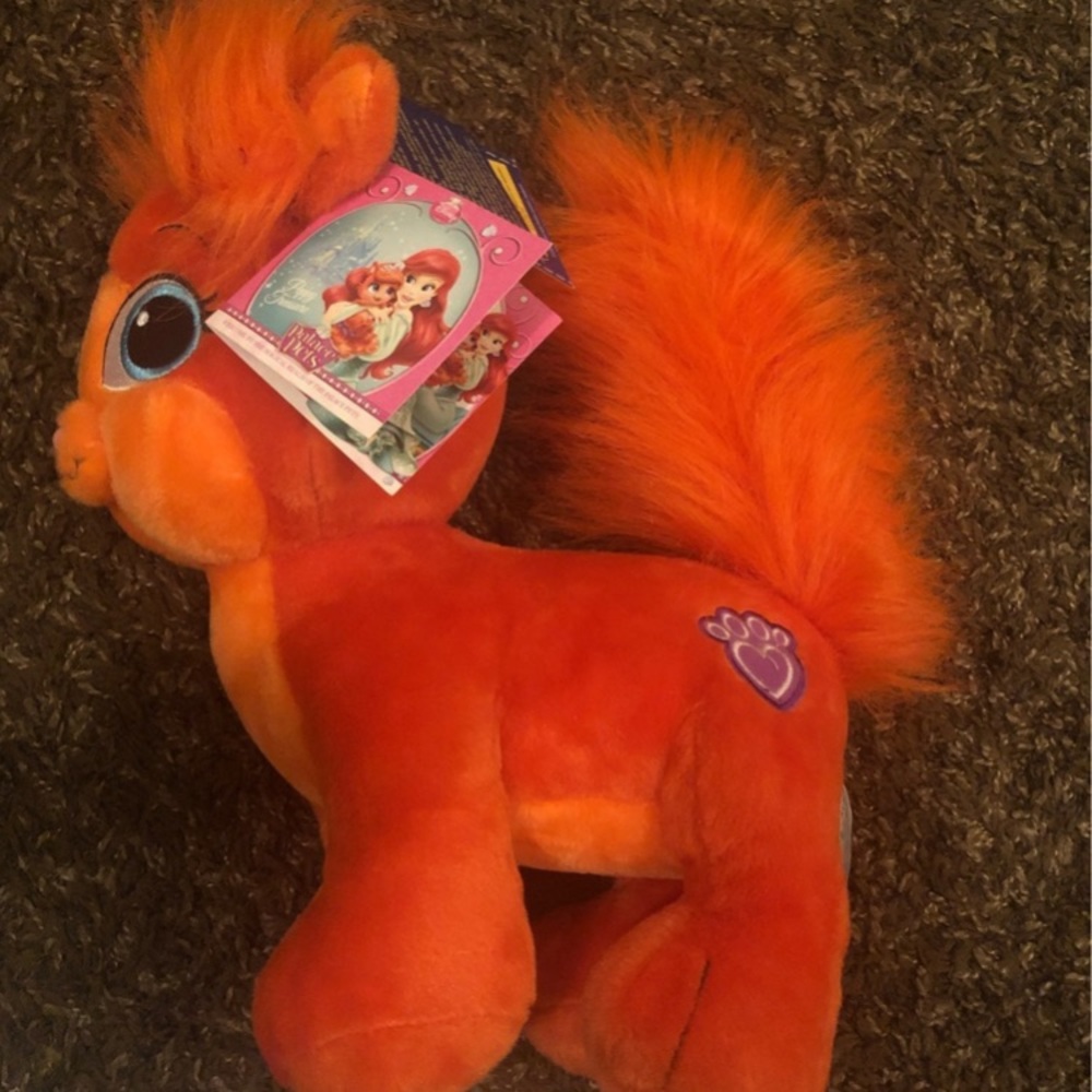 NWT TREASURE palace pets build-a-bear